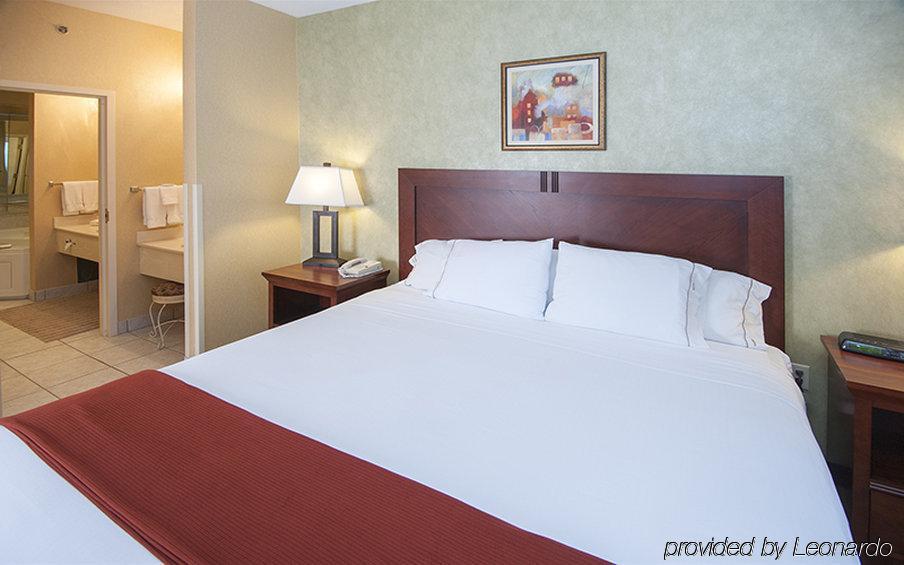 Holiday Inn Express Hotel & Suites Youngstown North-Warren/Niles, An Ihg Hotel Kamer foto